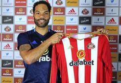 Lescott sezon sonuna kadar Sunderland'de