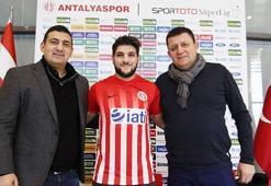 El Kabir, Antalyaspor'a imza attı