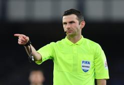 Türkiye-Hollanda maçını Michael Oliver yönetecek