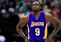 Los Angeles Lakers tarihi yenilgiyi önleyemedi