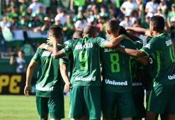 Chapecoense kazadan sonra ilk maçına çıktı
