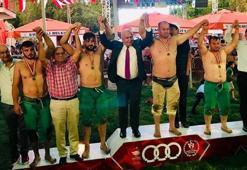 Ali İhsan Ariç Mersin'de başpehlivan oldu