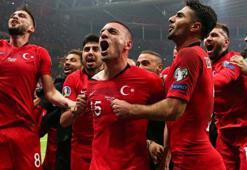 Ali Ece öve öve bitiremedi: İyi ki var!