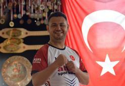 Uzman Jandarma Çavuş Recep Variyenli kick boks ile hayata tutundu
