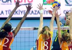 Arslan ve Alikaya takımda kaldı