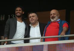 Beşiktaş'ta yeni transfer Elneny, taraftarlara hayran kaldı
