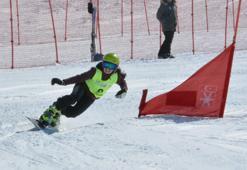Türkiye Snowboard Şampiyonası'nda 130 sporcu ter döktü