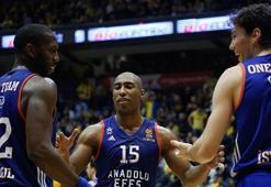 Anadolu Efes - Barcelona maç sonucu: 72 - 68