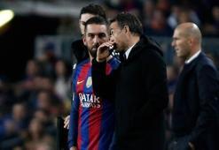 El Clasico'da eleştiri okları Arda Turan'a!