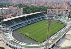 Denizli Atatürk Stadı zeminiyle ön plana çıkıyor