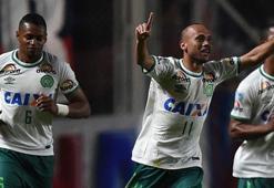 Chapecoense ekibinden geriye kalan tarihi başarı!