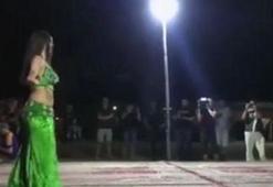 Dünya yıldızı dansözü görünce dayanamadı!