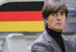 Joachim Löw'ün Euro 2020 sonrası görevi bırakacağı açıkladı