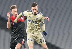 Mesut Özil'den yeni paylaşım: Bir şarkısın sen...