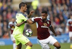 Andre Gray Liverpool'u yıktı geçti!