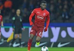 Beşiktaş'ta transfer gelişmesi! Sol kanada Nana Ampomah