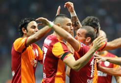 Wesley Sneijder'den Selçuk İnan ve Burak Yılmaz'a jübile daveti
