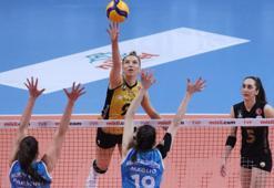 Vakıfbank, Nilüfer Belediyespor'u set vermeden geçti