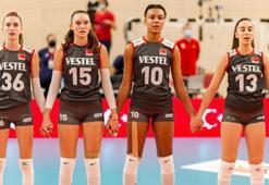 Avrupa ikincisi 17 Yaş Altı Kız Milli Voleybol Takımı, Türkiye'ye döndü