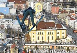 Innsbruck'un üzerine uçtu!