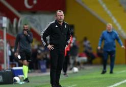 Beşiktaş teknik direktörü Sergen Yalçın genç oyunculara sahip çıktı