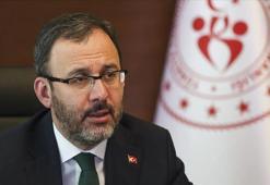 Bakan Kasapoğlu'ndan Avrupa ikincisi genç voleybolculara tebrik