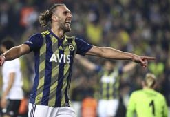 Fenerbahçe santrforda hedefi "12"den vurdu