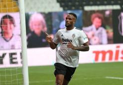 Cyle Larin kimdir, nereli, kaç yaşında? Cyle Larin hangi takımlarda oynadı? Cyle Larin'in maaşı ne kadar?