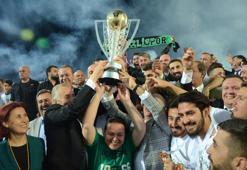 Şampiyon Denizlispor kupasını aldı