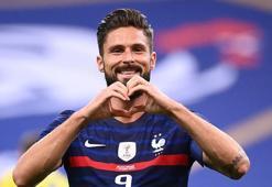 Olivier Giroud tarihe geçti