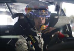 Meksika'da gülen Sebastien Ogier