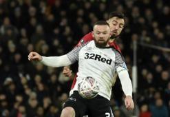 Wayne Rooney'den çok sert Corona virüsü tepkisi