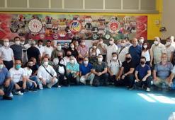 Esat Delihasan, karate camiası ile bir araya geldi