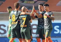 Alanyaspor 1,5 milyon Euro'ya lider