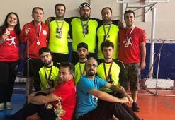 Görme engelli sporculardan çifte kupa