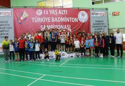 13 Yaş Altı Türkiye Badminton Şampiyonası sona erdi