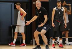Nenad Markovic: "Çoğunluğu yeni oyunculardan oluşan yeni bir takım kurduk"