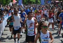 Adidas Bozcaada Yarı Maratonu ve 10K Koşusu yapıldı