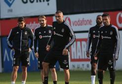 Beşiktaş Kadıköy'e tam kadro gidiyor