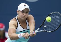 Ashleigh Barty ve Daniil Medvedev ikinci tura yükseldi