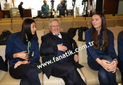 Aziz Yıldırım ile Kim Yeon-koung arasında ilginç diyalog