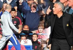 Chelsea Manchester United maçında Jose Mourinho'yu çıldırtan olay!