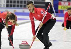 Milli curlingciler 3'te 3 yaptı