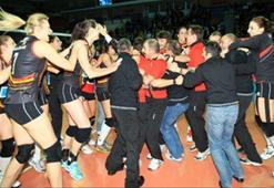 Yine Vakıfbank yine zafer: 3-2