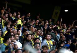 Fenerbahçe taraftarından yönetim istifa tezahüratı!