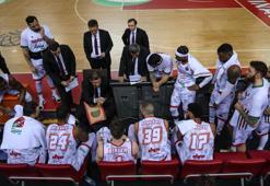 Pınar Karşıyaka zirvede başladı