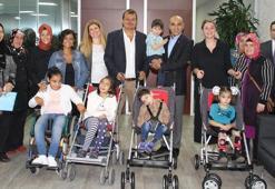 Ergin Ataman'dan çocuklara anlamlı ziyaret