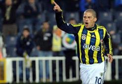 "Forvet oynamak çok daha zor"