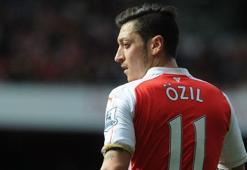 Mesut Özil'den beklenmeyen performans!