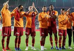 Galatasaray'da 15 futbolcunun ilk şampiyonluk heyecanı